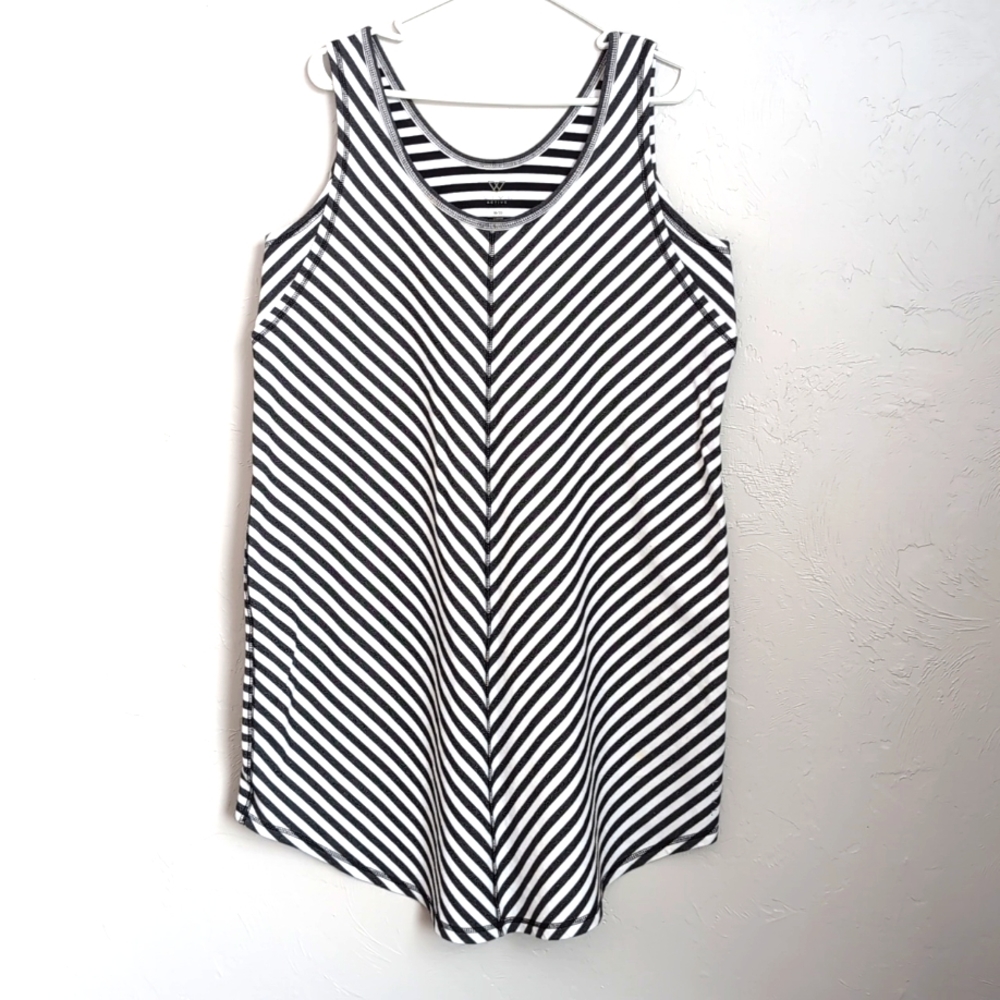 Livi Active Black & White Chevron Print Sleeveless Dress Women's Size 18/20